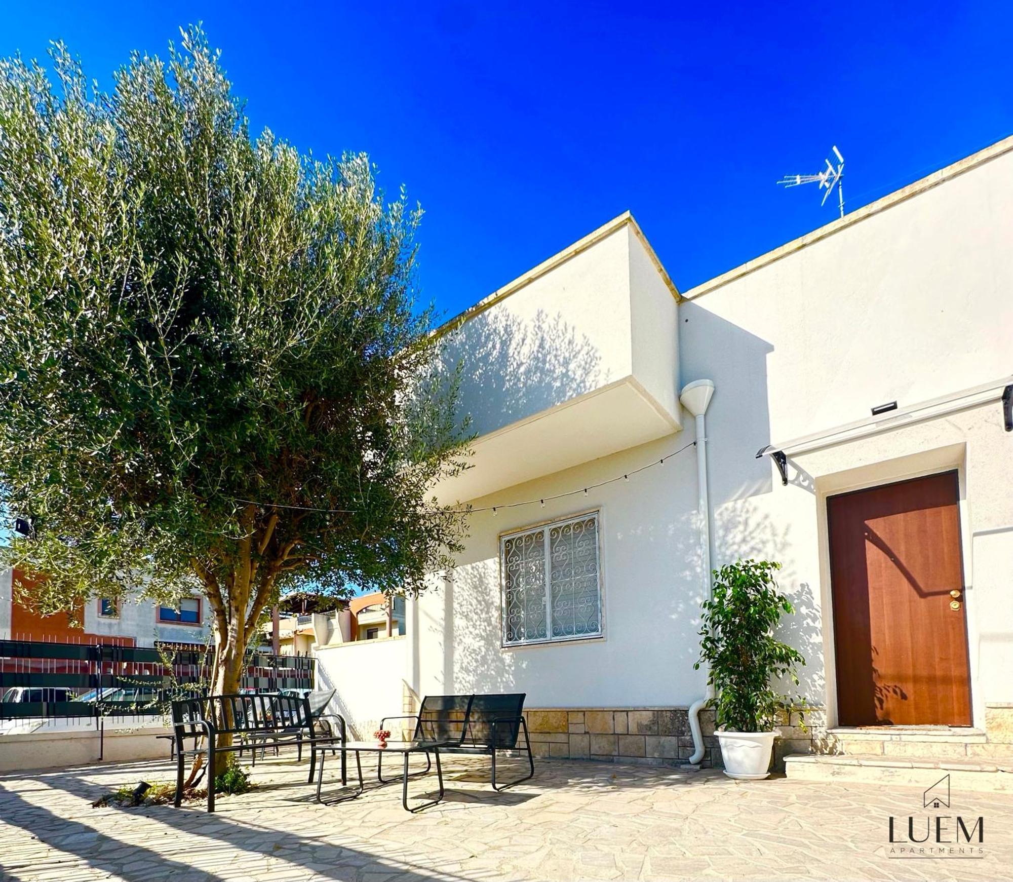 Luem Apartments Lecce Exterior photo